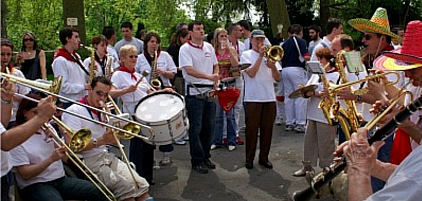 Le sud-Ouest, animé et festif, convivial et authentique comme ses bandas Jimbalaya Nérac